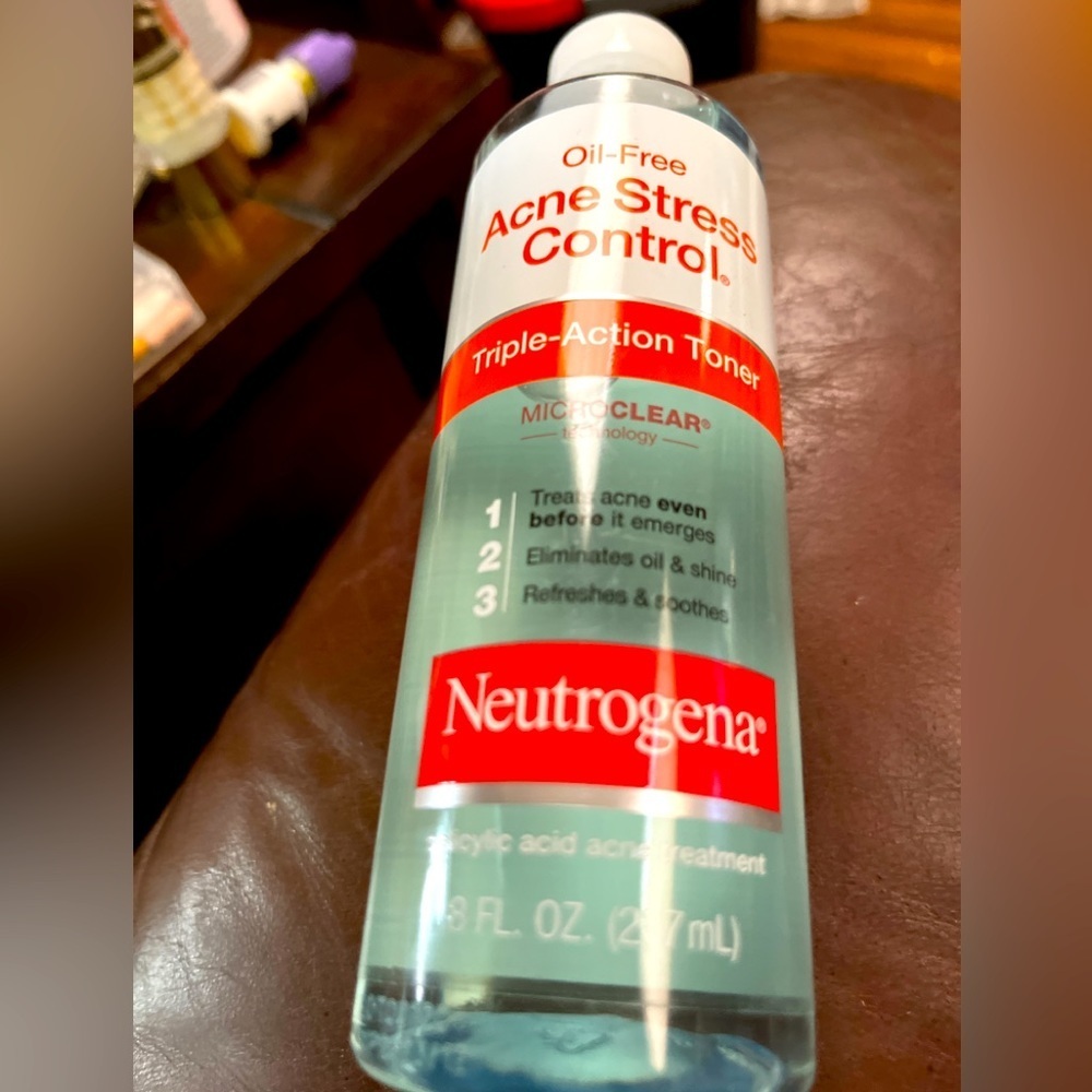 ACNE STRESS CONTROL  NEW
